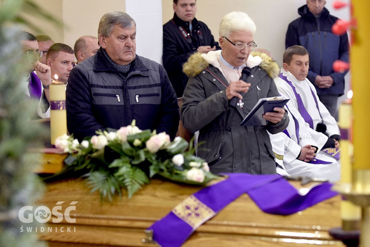 Uroczystości pogrzebowe ks. Wenancjusz Roga