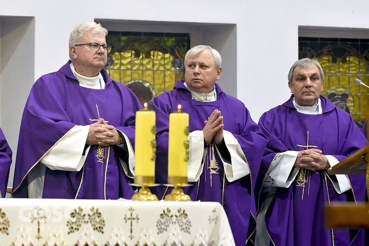 Uroczystości pogrzebowe ks. Wenancjusz Roga