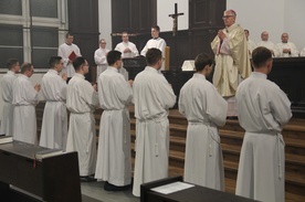 Obrzęd Ad missio dla 8 alumnów śląskiego seminarium