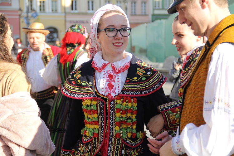 Szlachetna Paczka otworzyła bazę rodzin