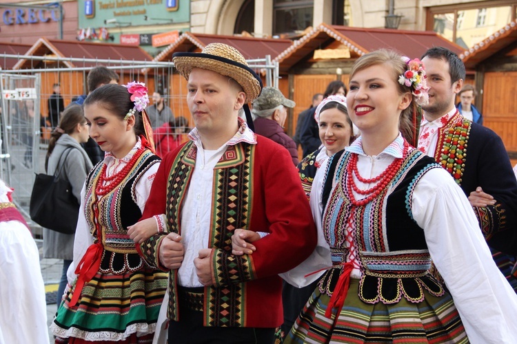 Szlachetna Paczka otworzyła bazę rodzin