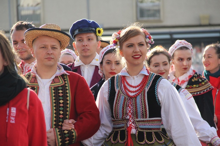 Szlachetna Paczka otworzyła bazę rodzin