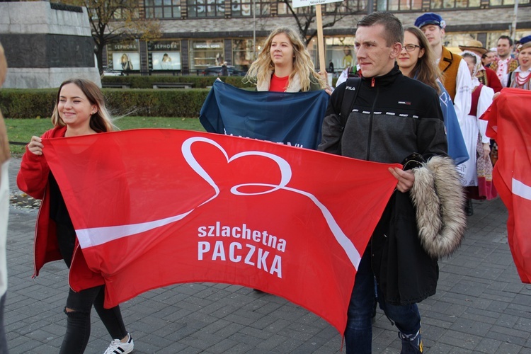 Szlachetna Paczka otworzyła bazę rodzin