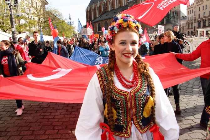 Marsz na otwarcie bazy rodzin Szlachetnej Paczki 2019