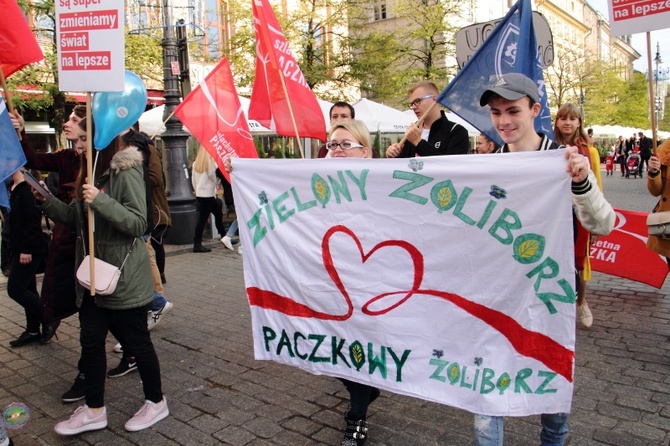 Marsz na otwarcie bazy rodzin Szlachetnej Paczki 2019