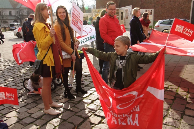 Marsz na otwarcie bazy rodzin Szlachetnej Paczki 2019