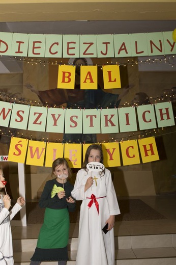 ​Bal Wszystkich Świętych dla dzieci z całej diecezji w Gorzowi Wlkp.