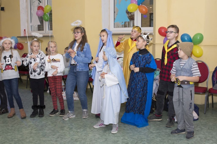 ​Bal Wszystkich Świętych dla dzieci z całej diecezji w Gorzowi Wlkp.