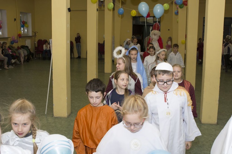 ​Bal Wszystkich Świętych dla dzieci z całej diecezji w Gorzowi Wlkp.