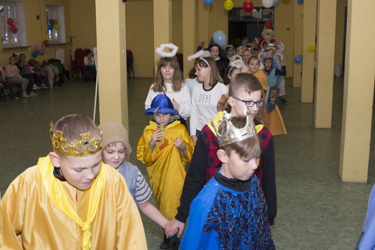 ​Bal Wszystkich Świętych dla dzieci z całej diecezji w Gorzowi Wlkp.