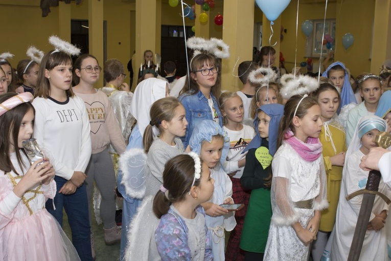 ​Bal Wszystkich Świętych dla dzieci z całej diecezji w Gorzowi Wlkp.