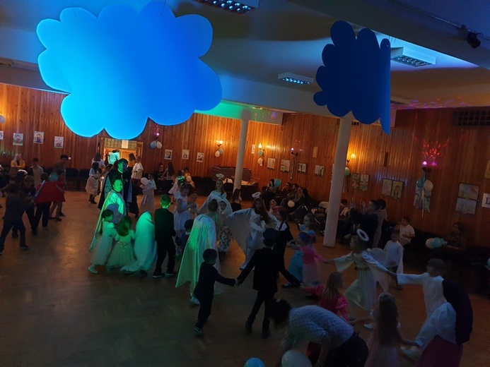 Święci balowali w Bielawie