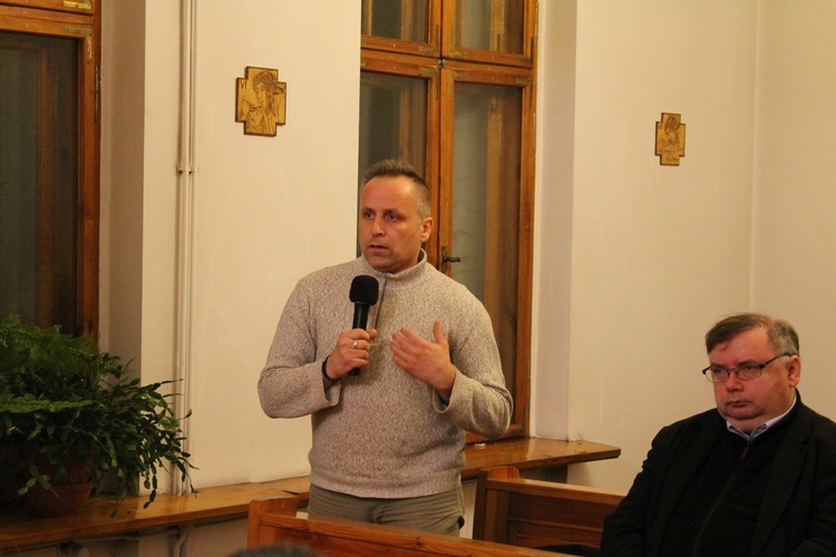 Wykład o egzorcyzmach na DLP '90