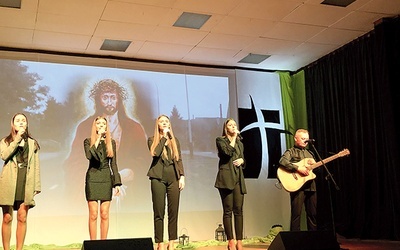 Zespół promował swoją płytę.