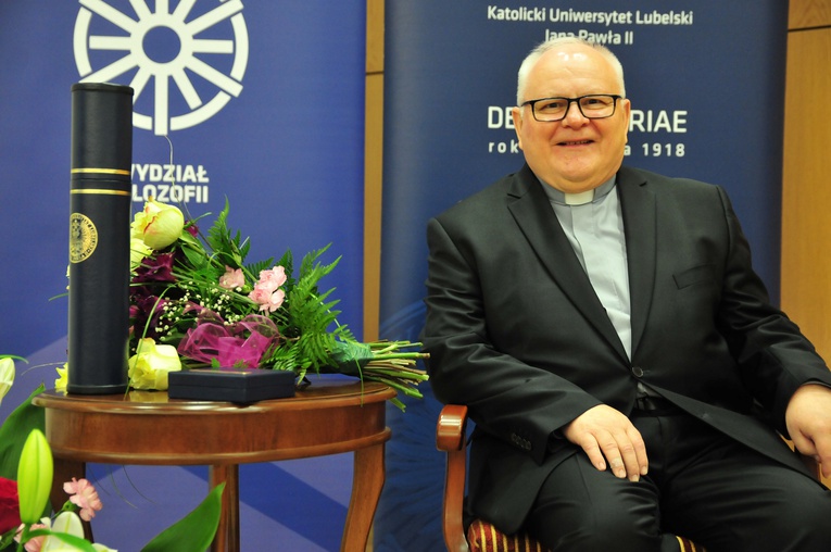 Ks. prof. Stanisław Janeczek odznaczony medalem "Za zasługi dla KUL"