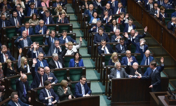 Sejm udzielił wotum zaufania rządowi Mateusza Morawieckiego