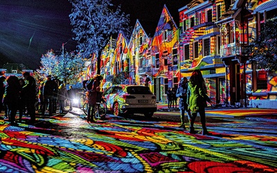 Barwna iluminacja na tradycyjnym Festiwalu Światła w holenderskim Eindhoven.
10.11.2019 Eindhoven