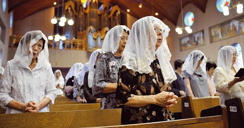 W 126-milionowym społeczeństwie japońskim chrześcijanie stanowią mniej niż 1 proc. populacji, z czego katolicy zaledwie 0,35 proc.