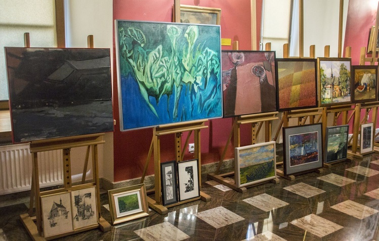 Aukcja obrazów w Dzikowie