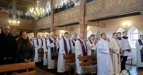 Pożegnanie ks. Piotra Neumanna, cz. 2