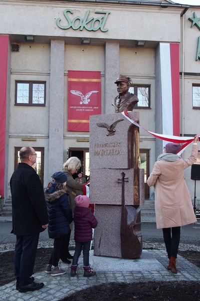 Odłonięcie pomnika Franciszka Marduły