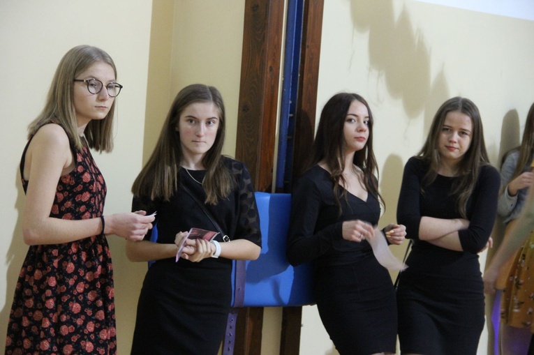 Radłów. Andrzejki okręgowe młodych