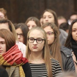 Przyrzeczenia młodzieży z KSM w tarnowskiej katedrze