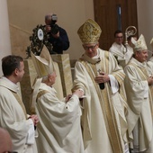 Abp Skworc o Caritas: Działa jak pogotowie