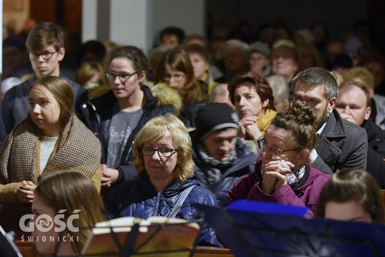 Msza św. z modlitwą o uzdrowienie w Świdnicy