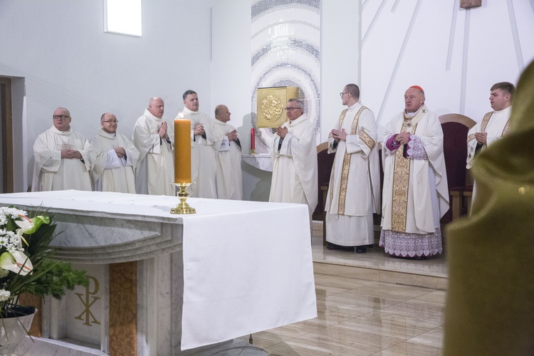 Konsekracja kościoła MB Saletyńskiej we Włochach