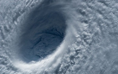 Meteorolodzy ostrzegają: 5G może uniemożliwić prognozowanie huraganów