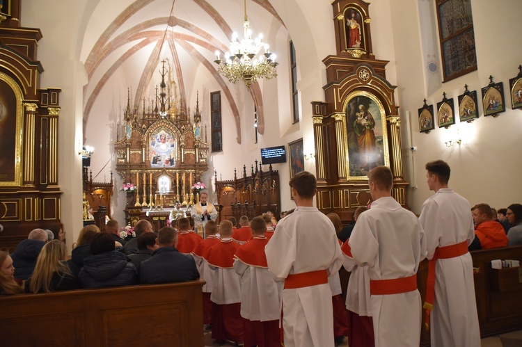 Błogosławieństwo ministrantów w Bobowej