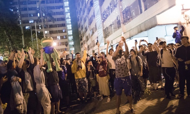 Kard. Tong o pokojowym przebiegu wyborów w Hongkongu