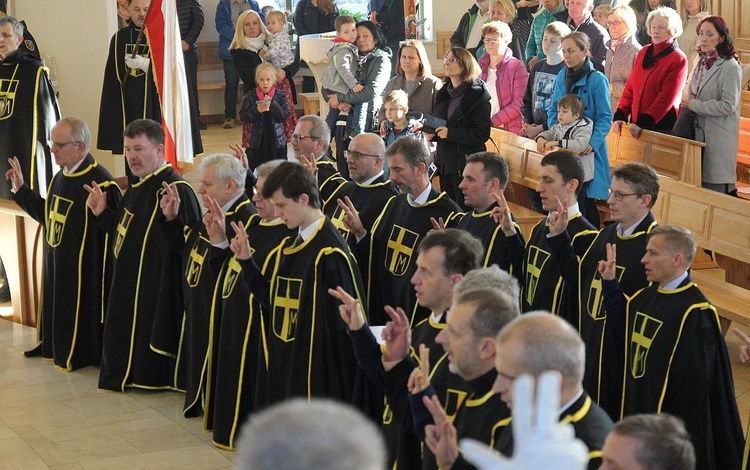 Pierwsi Rycerze św. Jana Pawła II w diecezji bielsko-żywieckiej