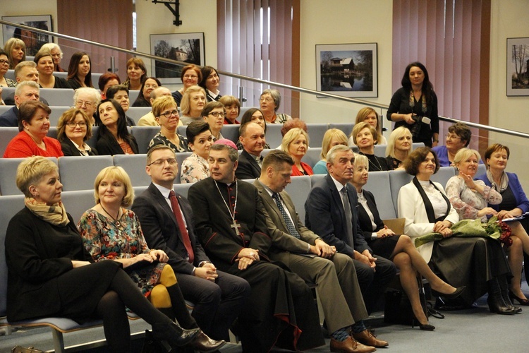 Jubileusz 30-lecia Wojewódzkiego Ośrodka Doskonalenia Nauczycieli w Skierniewicach