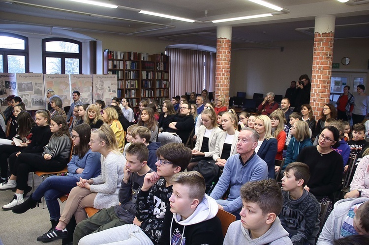 Projekt historyczny w słupskiej bibliotece