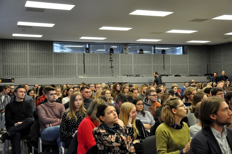 Prawnicy i lekarze o szczepieniach w Opolu