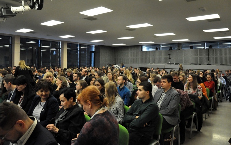 Prawnicy i lekarze o szczepieniach w Opolu