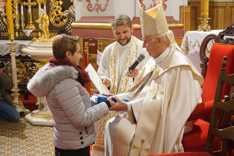 Zakończenie katechez neokatechumenalnych