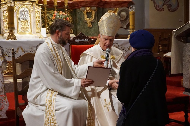 Zakończenie katechez neokatechumenalnych