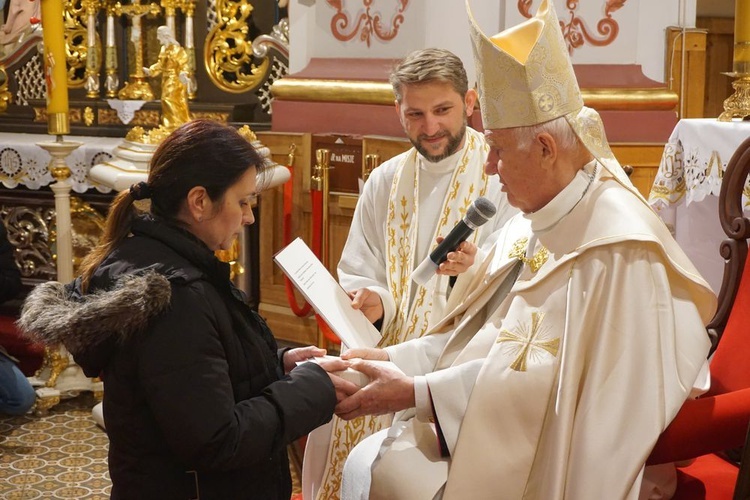 Zakończenie katechez neokatechumenalnych