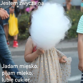 Jem mięsko, chodzę do kościółka, odmawiam paciorek