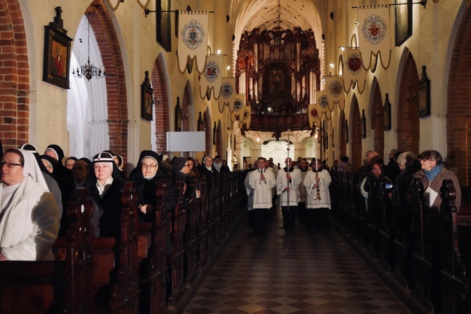 Uroczyste I Nieszpory Adwentu