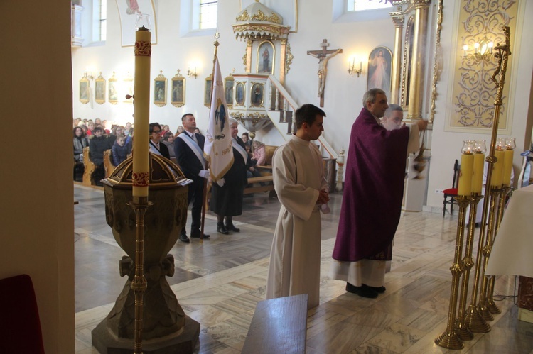 Olszyny. Poświęcenie sztandaru Rycerstwa Niepokalanej