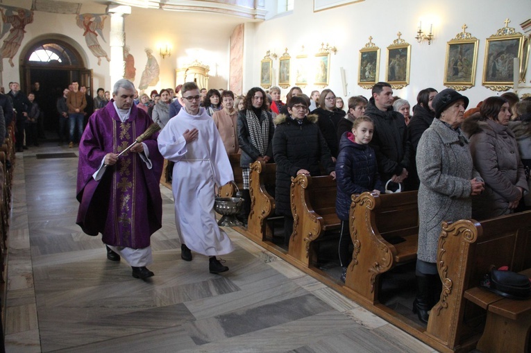 Olszyny. Poświęcenie sztandaru Rycerstwa Niepokalanej