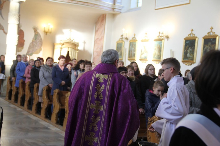 Olszyny. Poświęcenie sztandaru Rycerstwa Niepokalanej