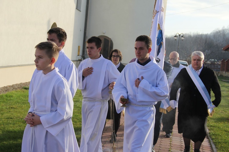 Olszyny. Poświęcenie sztandaru Rycerstwa Niepokalanej