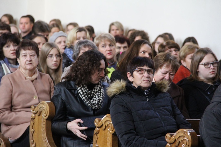 Olszyny. Poświęcenie sztandaru Rycerstwa Niepokalanej