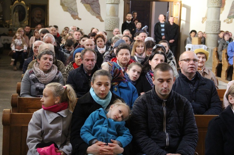 Olszyny. Poświęcenie sztandaru Rycerstwa Niepokalanej