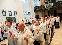 Blisko 40 księży asystujących w swoich diecezjach KSM przyjechało do Skrzatusza.